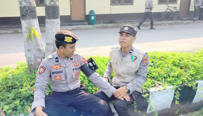 Polres Lombok Barat Gelar Cek Kesehatan untuk Persiapan Operasi Mantap Praja 2024