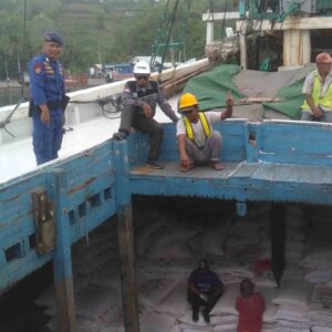 Polairud Lombok Barat Intensifkan Patroli Demi Keamanan Pelabuhan Lembar