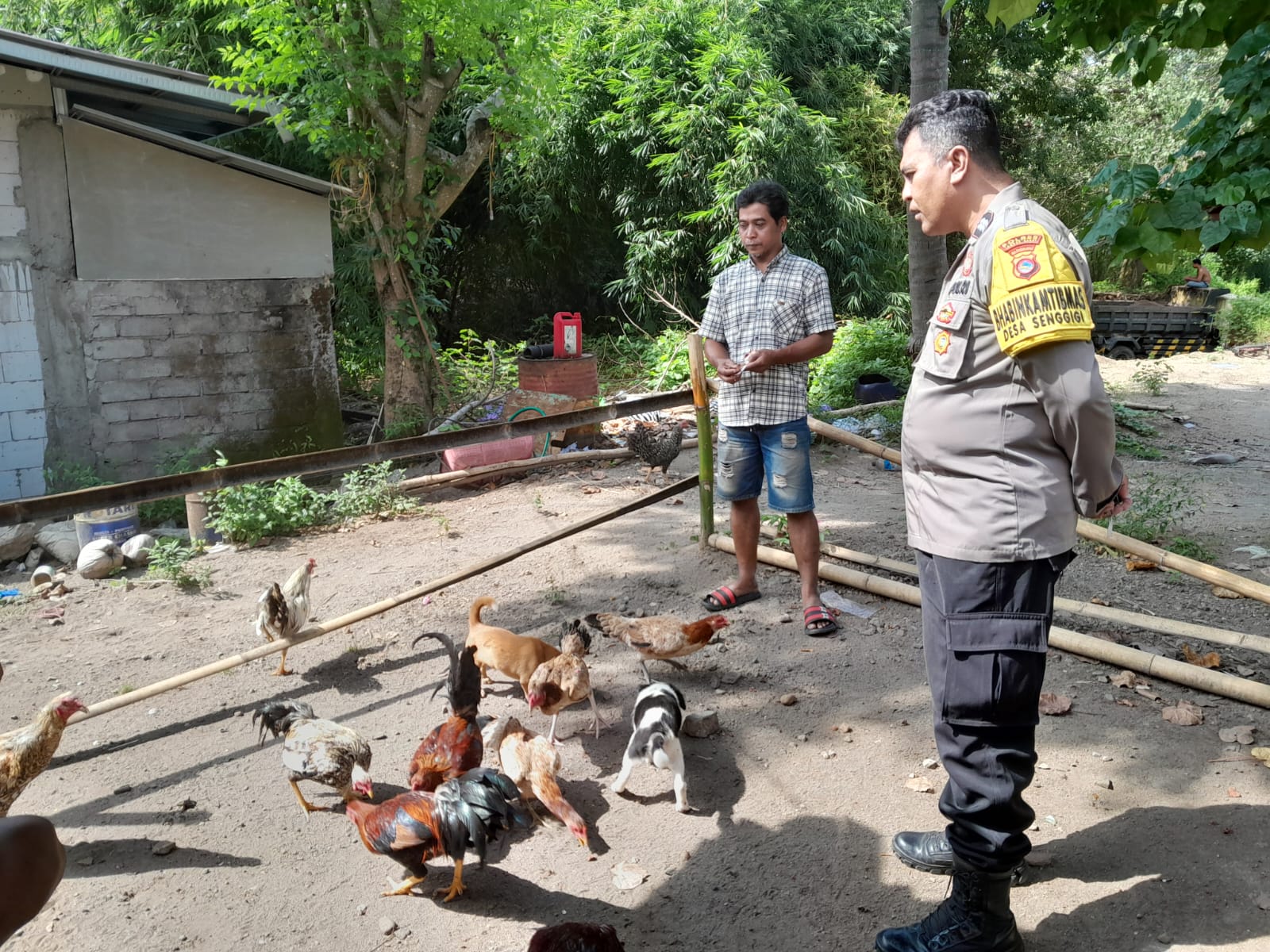 Sukseskan Ketahanan Pangan, Bhabinkamtibmas Senggigi Sambangi Warga Krandangan