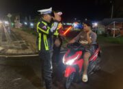 Sat Lantas Polres Lombok Utara Berikan Keamanan Ekstra Melalui Patroli Blue Light.