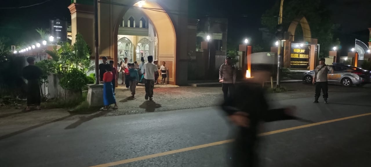 Masjid Prioritas di Labuapi Dijaga Ketat, Salat Tarawih Aman