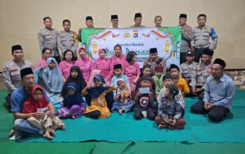 Polsek Gerung Gelar Buka Puasa dan Santunan, Bahagiakan Anak Yatim