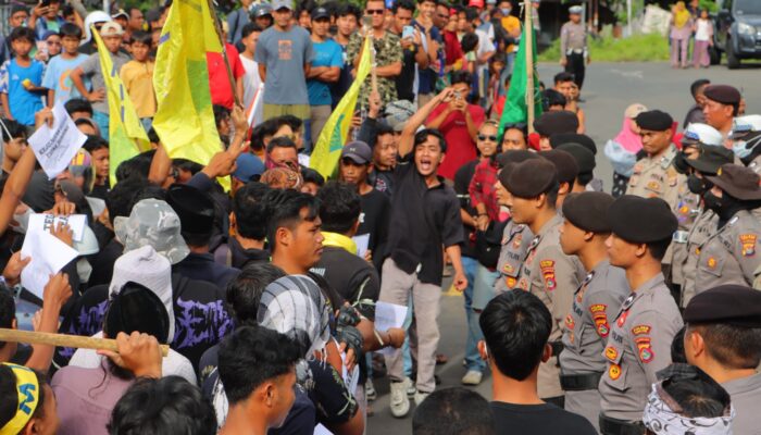 Polres Lombok Utara Kawal Aksi Damai Bela Rizki Watoni