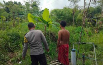 Bhabinkamtibmas Desa Kedaro Dorong Warga Manfaatkan Pekarangan untuk Ketahanan Pangan
