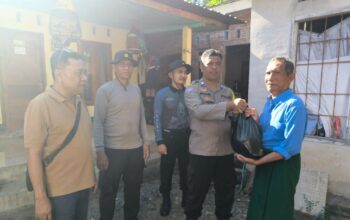Polsek Batulayar Gelar Bakti Sosial Hari Bhayangkara di Senggigi