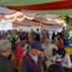 Warga Labuapi Terima Layanan Kesehatan dan Bansos Gratis dari Polri