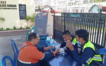 Polres Sumbawa Gelar Bakti Kesehatan Gratis untuk Pengemudi Ojek Online