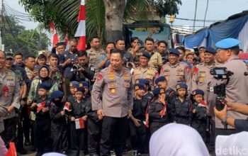 Resmikan SPPG di Mako Brimob Depok, Kapolri Disambut Brimob Cilik