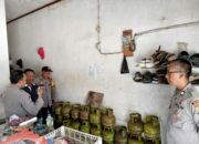 Sambangi Pedagang Eceran LPG 3 Kg, Sat Binmas Polres Bima Kota Berikan Himbauan Terkait Penyaluran dan Harga Jual