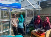 Bhabinkamtibmas Dampingi Penilaian Lomba Kebun PKK di Seteluk Tengah