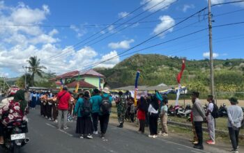 Semarak Lomba Gerak Jalan HUT RI ke-80 di Sekotong Berlangsung Meriah dan Aman
