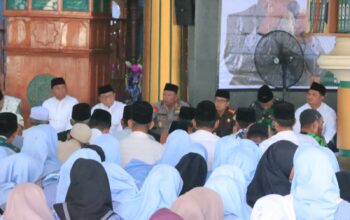 Kapolres Sumbawa Barat Hadiri Peringatan Maulid Nabi di Masjid Darussalam KTC Bersama Forkopimda