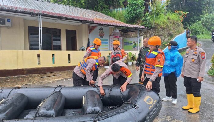 Polri Kerahkan 1.030 Personel Tangani 221 Kejadian Bencana di Sumatera Utara