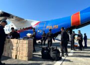 2,5 Ton Logistik dan RON Bantuan Mabes Polri untuk Aceh Tiba di Bandara SIM