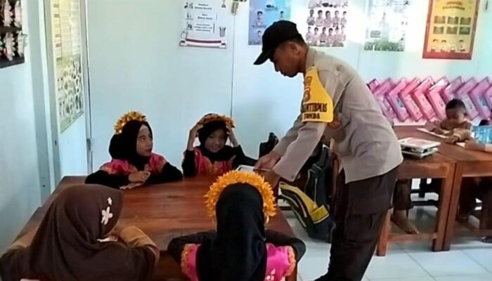 Polsek Madapangga Kawal Pendistribusian MBG Bagi 93 Titik di Wilayah Kecamatan Madapangga