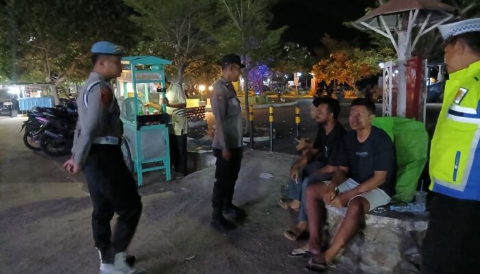 Patroli KRYD Malam Minggu, Polres Bima Kota Sampaikan Imbauan Kamtibmas kepada Masyarakat