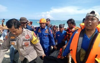 Dengan Kemampuan dan Pengabdian Tulus, Satpolairud Polres Bima dan Tim SAR Gabungan Evakuasi Korban Laka Laut