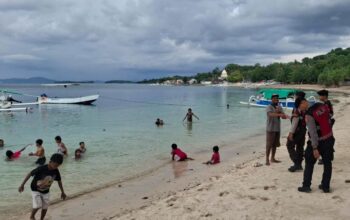Patroli Samapta Polres Lobar Amankan Pantai Elak-Elak Sekotong