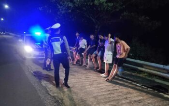 Polres Lombok Barat Bubarkan Kerumunan, Jaga Ketenangan di Bypass BIL 2