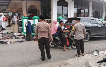 Kapolsek Sekongkang Hadiri Tabligh Akbar dan Program Tuntas Baca Al-Qur’an