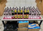 Tim Opsnal Polsek Rasanae Barat Gagalkan Peredaran Puluhan Botol Miras Jelang Pergantian Tahun