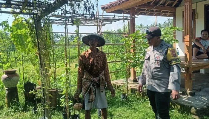Polres Lombok Barat Sulap Lahan Tidur Jadi Pekarangan Bergizi