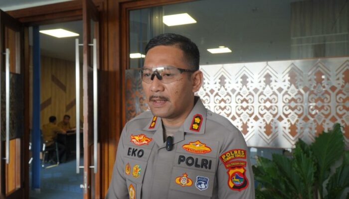 Polres Loteng Datangkan Ustadz M. Nur Maulana, Siap Hibur Jamaah dengan Tausyiah Humoris.