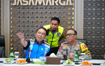 Wakapolri Pantau Arus Balik Nataru di Command Center Tol Jasa Marga Jatiasih