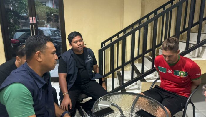 Interpol Bersama Polri Tangkap Buronan Internasional Asal Rumania