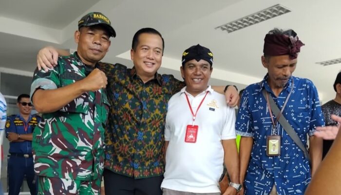 Pelayanan Humanis Babinsa Sambut Ribuan Wisatawan Mancanegara