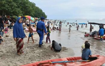 Pengamanan Ketat Pantai Batu Layar Pasca Tahun Baru