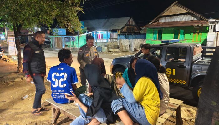 Polsek Sape Laksanakan Patroli Dialogis, Ajak Warga Bersama Jaga Kamtibmas