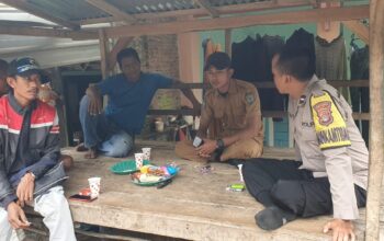 Bhabinkamtibmas Polres Bima Kota Sambang Warga dan Sosialisasikan Layanan 110