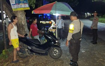 Patroli Blue Light Polsek Jerowaru Antisipasi Balap Liar dan 3C di Jalur Desa