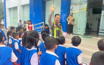Polres Lombok Barat Kenalkan Disiplin Lantas ke Siswa TK