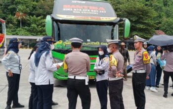 Operasi Keselamatan Rinjani 2026: Satlantas Lobar Ramp Check Bus AKAP