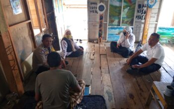 Bhabinkamtibmas Kelurahan Menala Kunjungi Pasien OGDJ, Pastikan Pengobatan Berjalan Teratur