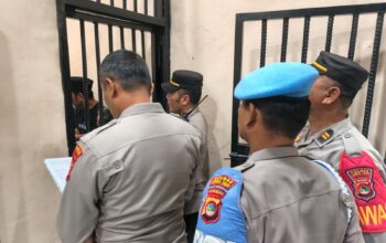 Piket Pawas dan Propam Polres Lombok Timur Laksanakan Pengecekan Tahanan, Situasi Aman dan Terkendali