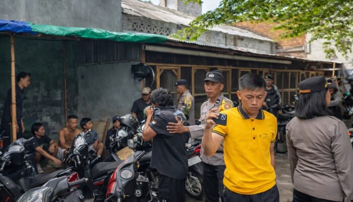 Jelang Ramadan, Polisi Bubarkan Sabung Ayam, Pelaku Kocar-kacir di Belakang Pasar Pancor