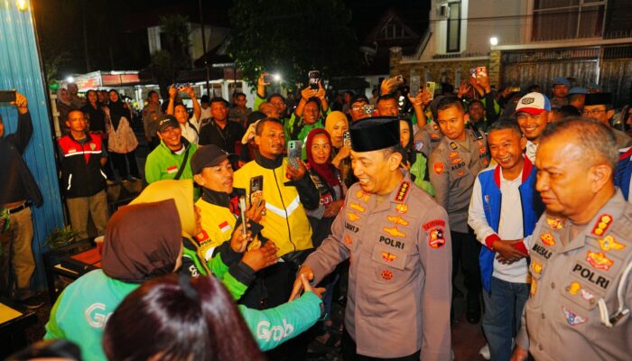 Momen Kapolri Interaksi-Serap Aspirasi Ojol di Kedai Ado Presisi 
