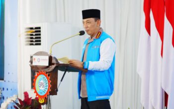 Kapolri di Hadapan Buruh: Satukan Tekad dan Barisan untuk Wujudkan Indonesia Emas 2045! 