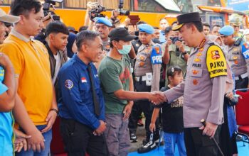 Kapolri Lepas 80 Bus Mudik Gratis, Pastikan Kesiapan Sopir Antar Masyarakat ke Tujuan