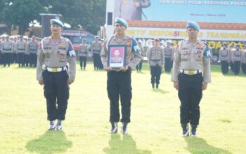 Kapolda NTB Pimpin Upacara Penghargaan dan PTDH, Tegaskan Komitmen Integritas di Tubuh Polri
