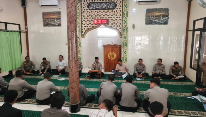 Binrohtal Polres Sumbawa Barat: Memaknai Waktu Melalui Pesan Surah Al-Ashar
