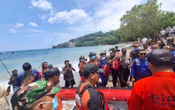 Ditpolairud Polda NTB Evakuasi Jenazah Tanpa Identitas dari Perairan Senggigi ke RS Bhayangkara