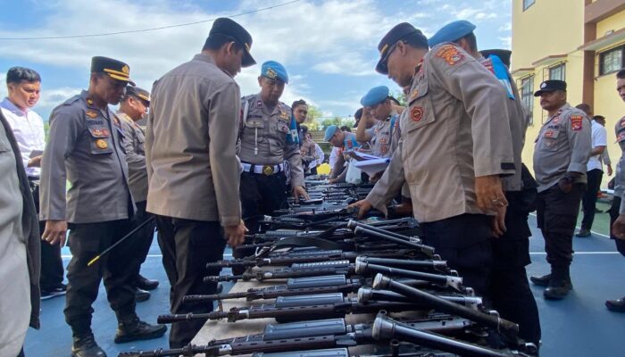Pastikan Penggunaan Sesuai Prosedur, Kapolres Bima Kota Cek Senpi Personel