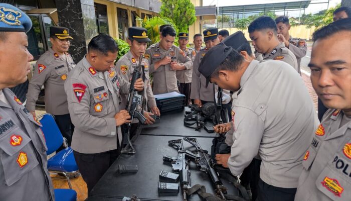 Kapolres Sumbawa Barat Pastikan Kesiapan dan kedisiplinan personel dalam penggunaan Senpi Dinas