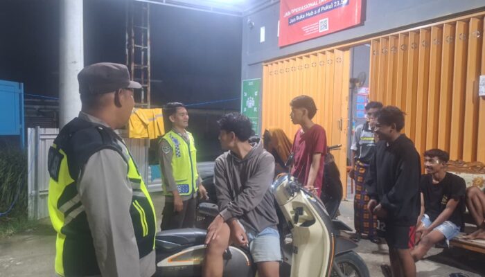 **Polsek Jereweh Intensifkan Patroli Malam Selama Ramadan, Ajak Pemuda Jaga Kamtibmas**