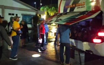 Antisipasi Barang Ilegal, Polisi Periksa Ketat Pelabuhan Lembar