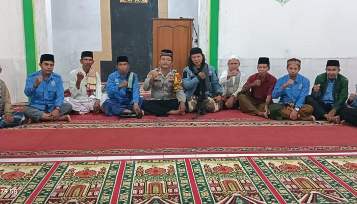 Pererat Silaturahmi, Bhabinkamtibmas Polsek Woha Hadiri Acara Buka Puasa Bersama Warga Binaan